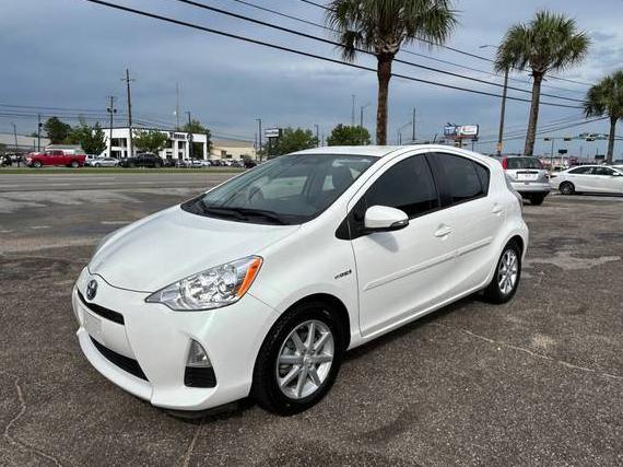 TOYOTA PRIUS C 2012 JTDKDTB33C1515949 image